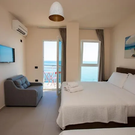 Benelux Hotel
